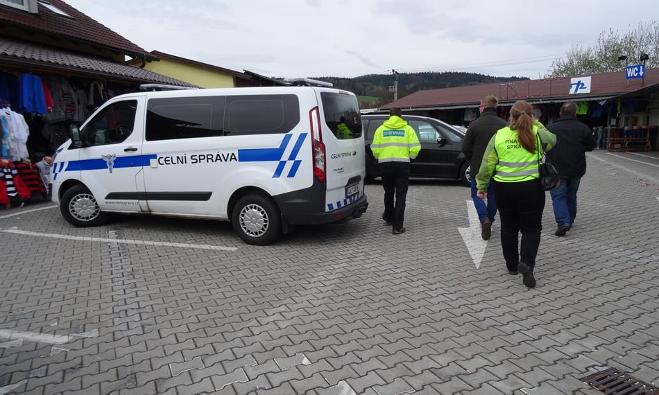 2017-4-20-857Kontrolní akce EET - Folmava 2.jpg